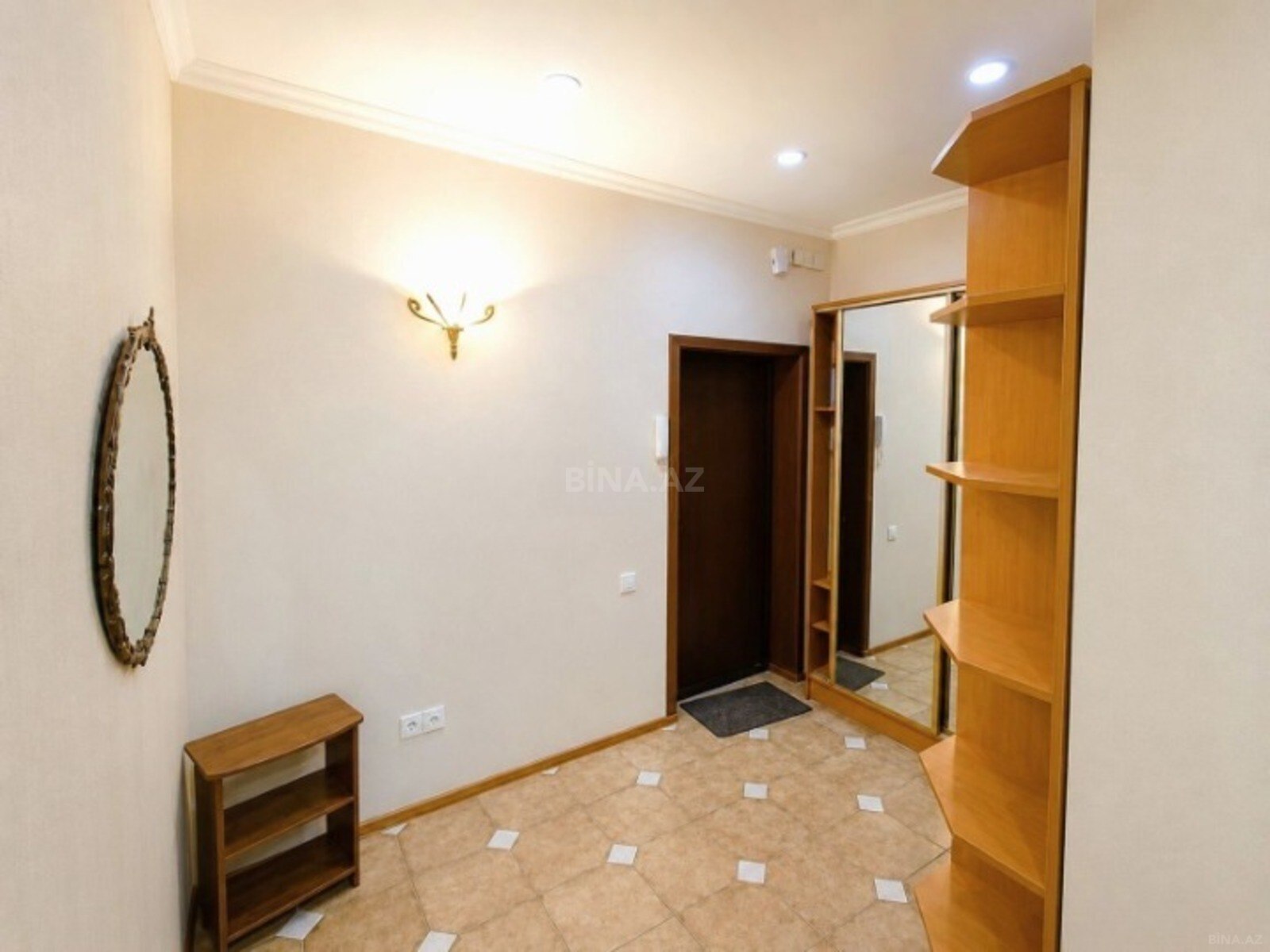 3 otaqlı Yeni tikili, Nizami m., Bakı