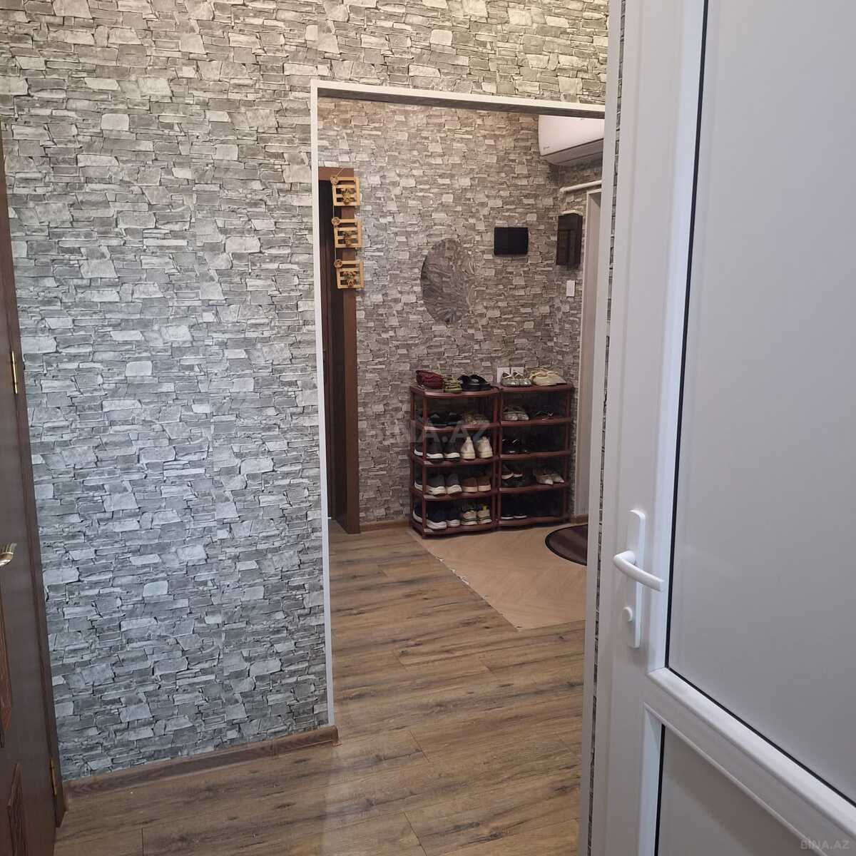 3 otaqlı Köhnə tikili, Sumqayıt