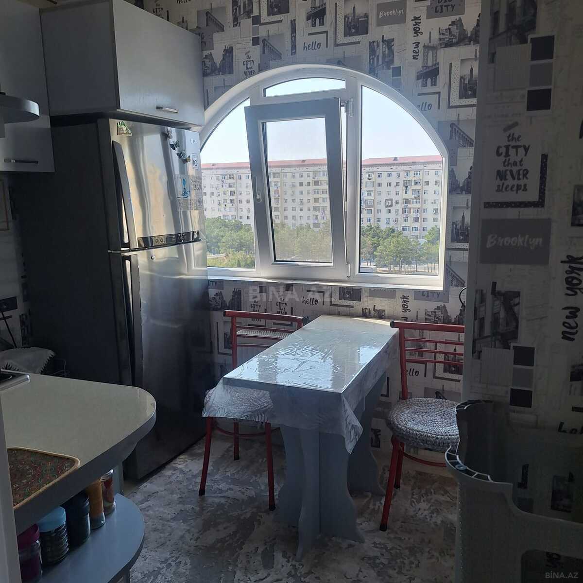 3 otaqlı Köhnə tikili, Sumqayıt