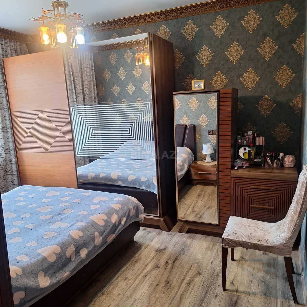 3 otaqlı Köhnə tikili, Sumqayıt