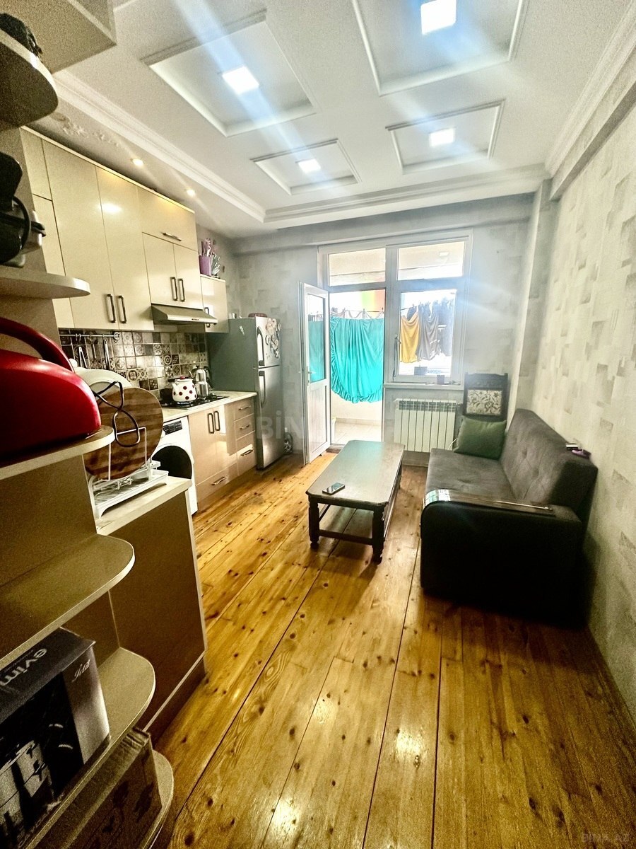 3 otaqlı Yeni tikili, Qara Qarayev m., Bakı