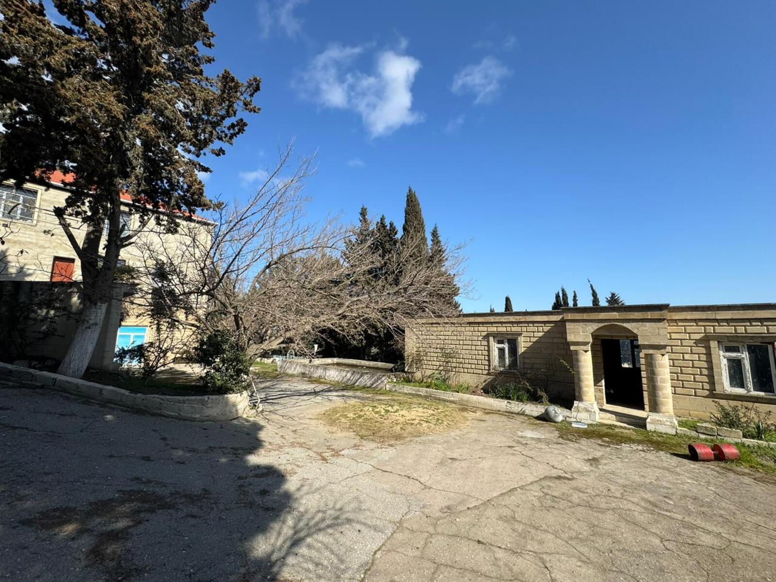 8 otaqlı Həyət evi/Bağ evi, Həzi Aslanov q., Bakı