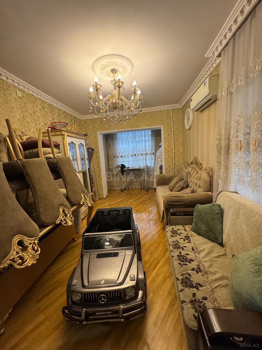 4 otaqlı Köhnə tikili, 20 Yanvar m., Bakı