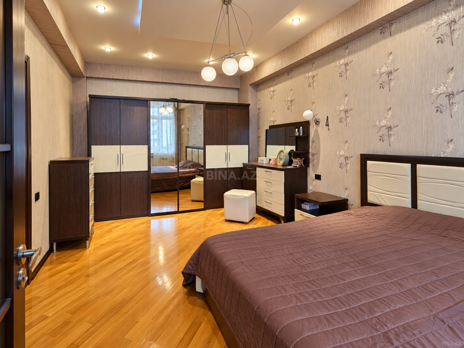 2 otaqlı Yeni tikili, 8 Noyabr m., Bakı
