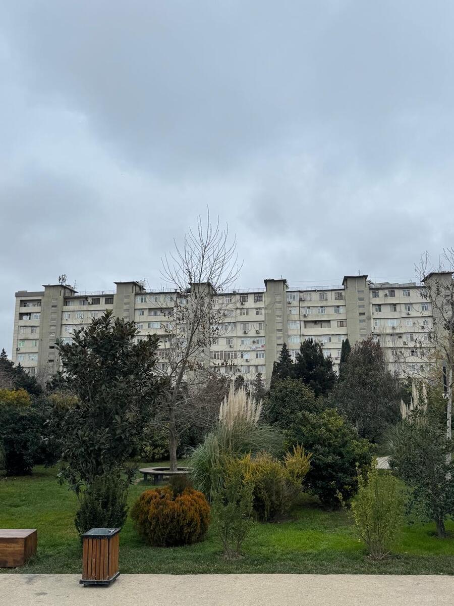 4 otaqlı Köhnə tikili, 20 Yanvar m., Bakı