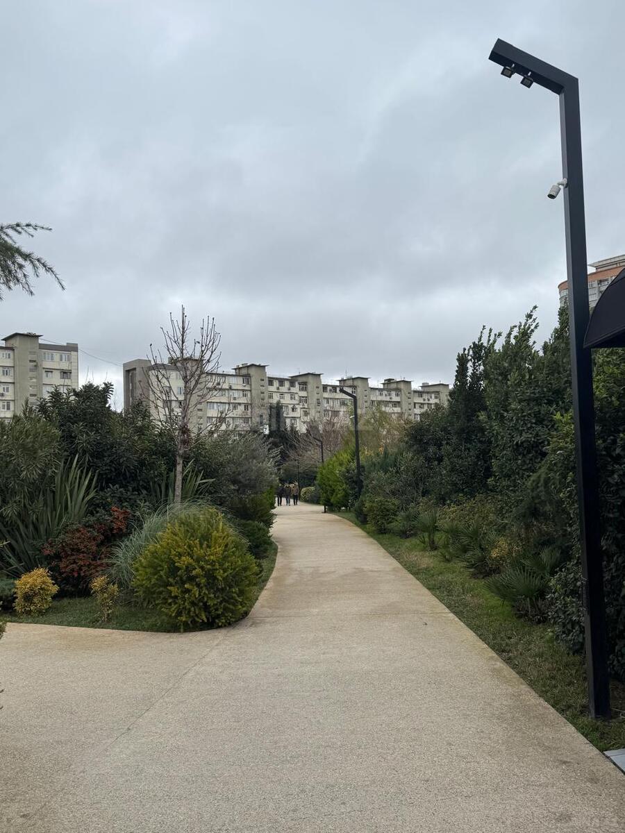 4 otaqlı Köhnə tikili, 20 Yanvar m., Bakı