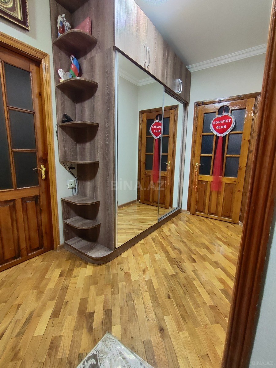 4 otaqlı Köhnə tikili, Əhmədli m., Bakı