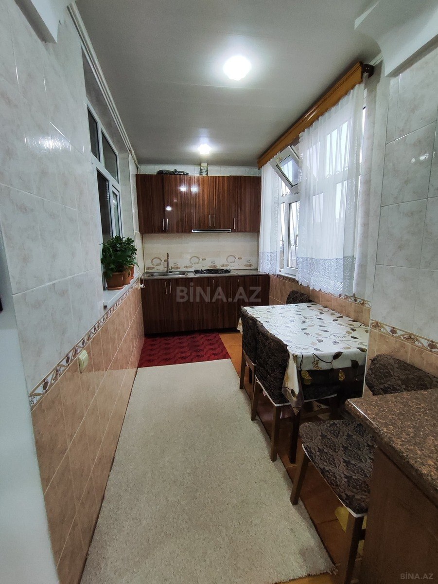 4 otaqlı Köhnə tikili, Əhmədli m., Bakı