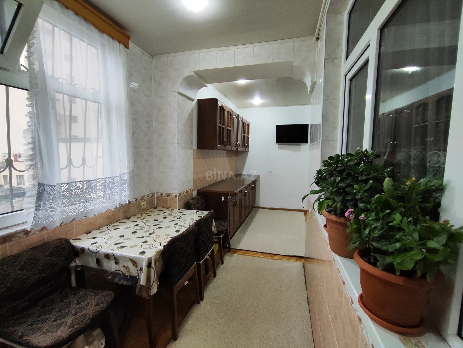 4 otaqlı Köhnə tikili, Əhmədli m., Bakı