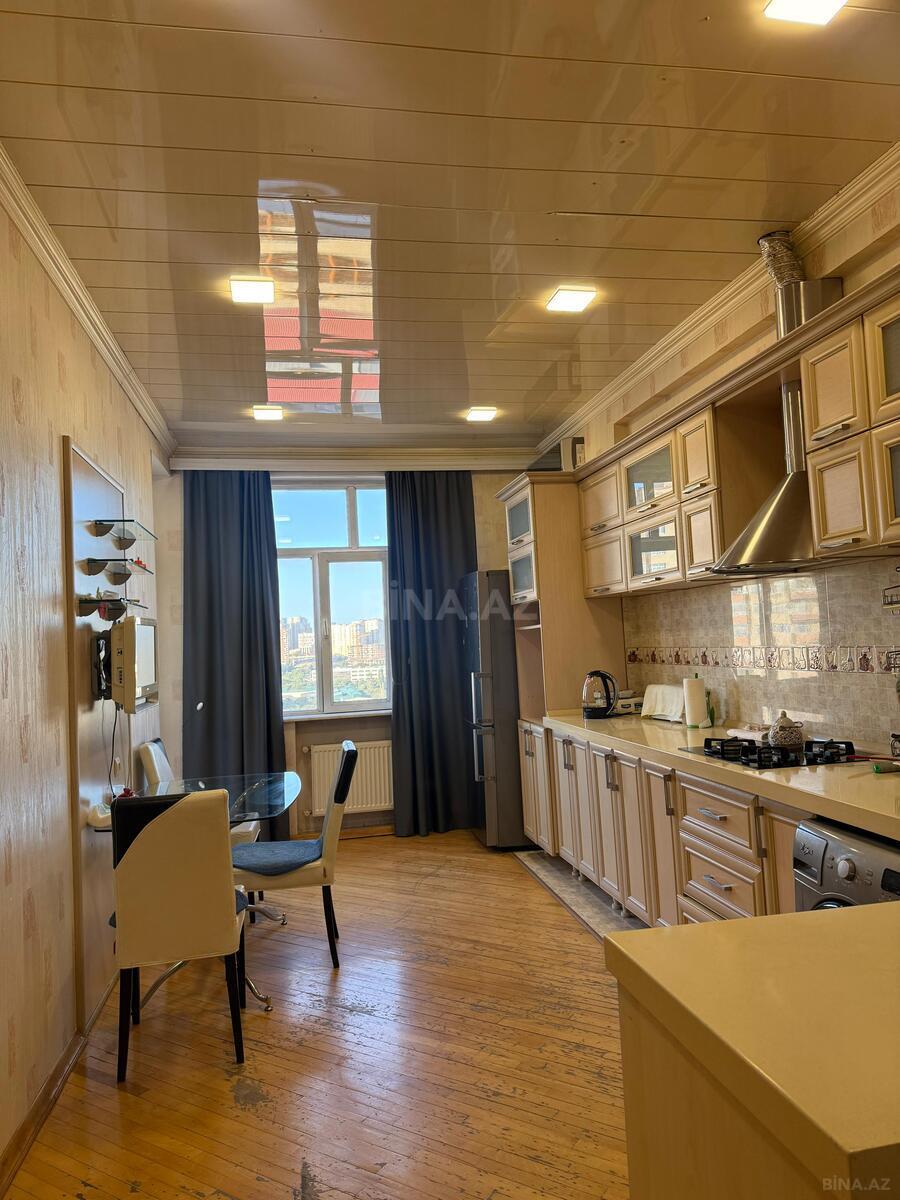 3 otaqlı Yeni tikili, 8 Noyabr m., Bakı