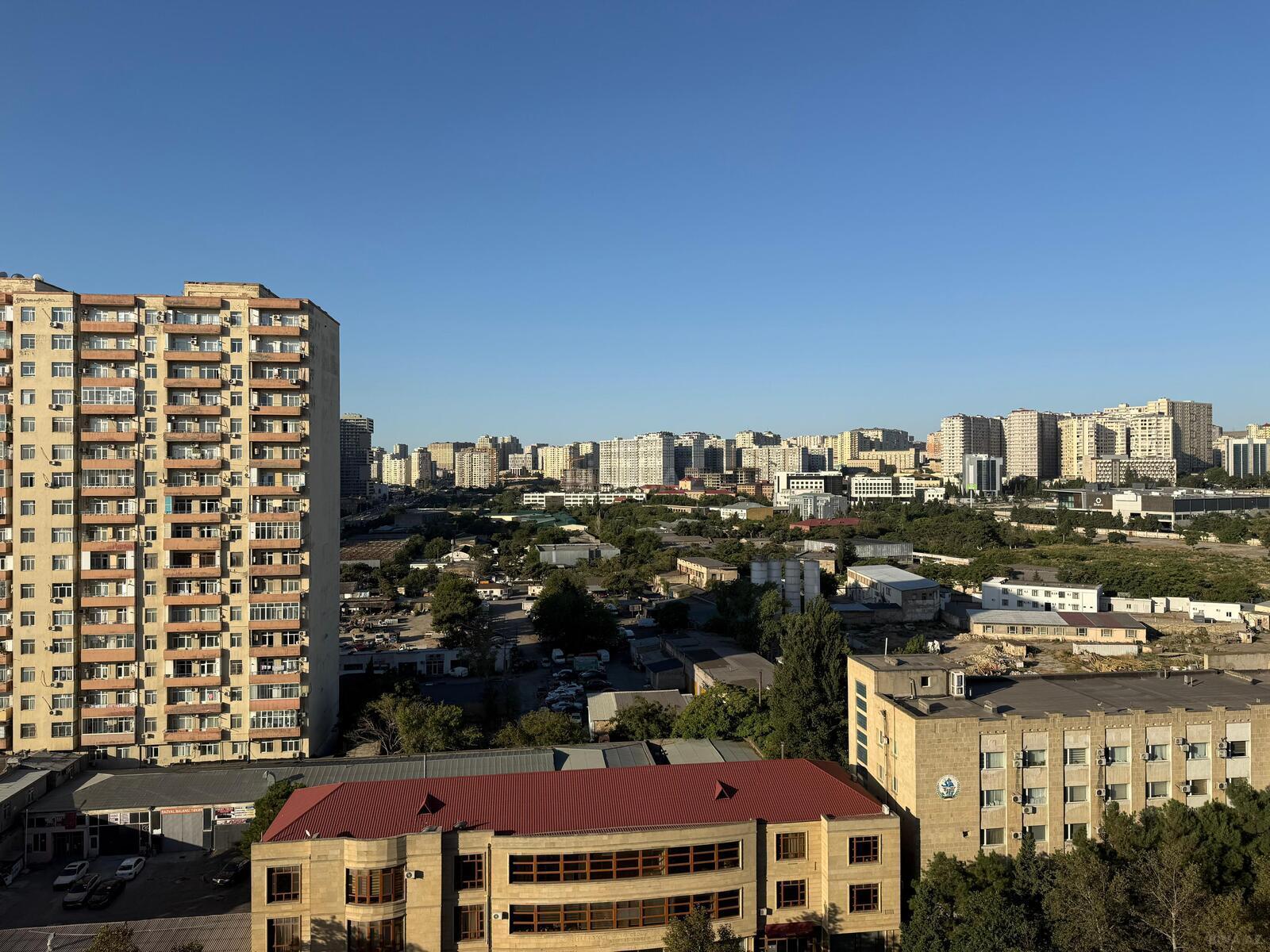 3 otaqlı Yeni tikili, 8 Noyabr m., Bakı
