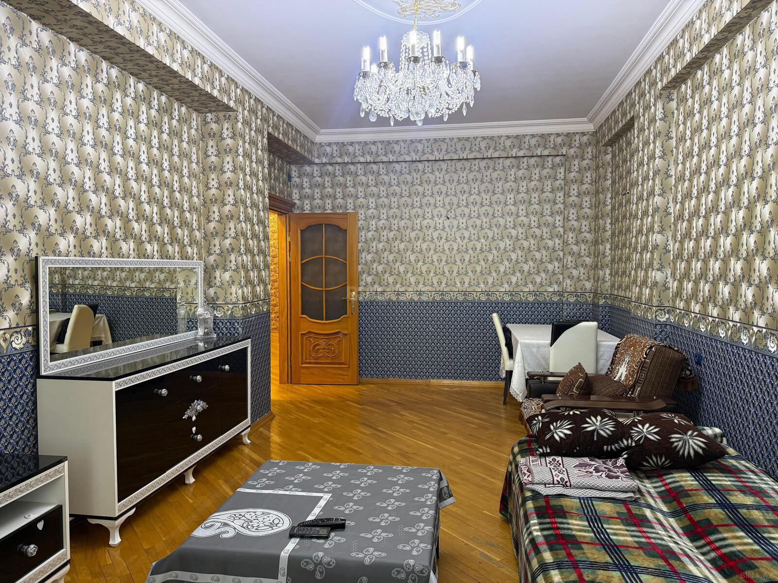 3 otaqlı Yeni tikili, 8 Noyabr m., Bakı