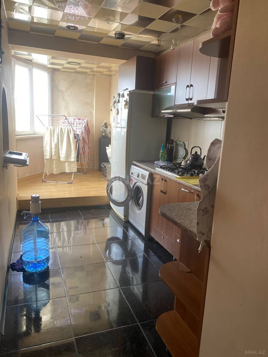 3 otaqlı Köhnə tikili, 20 Yanvar m., Bakı