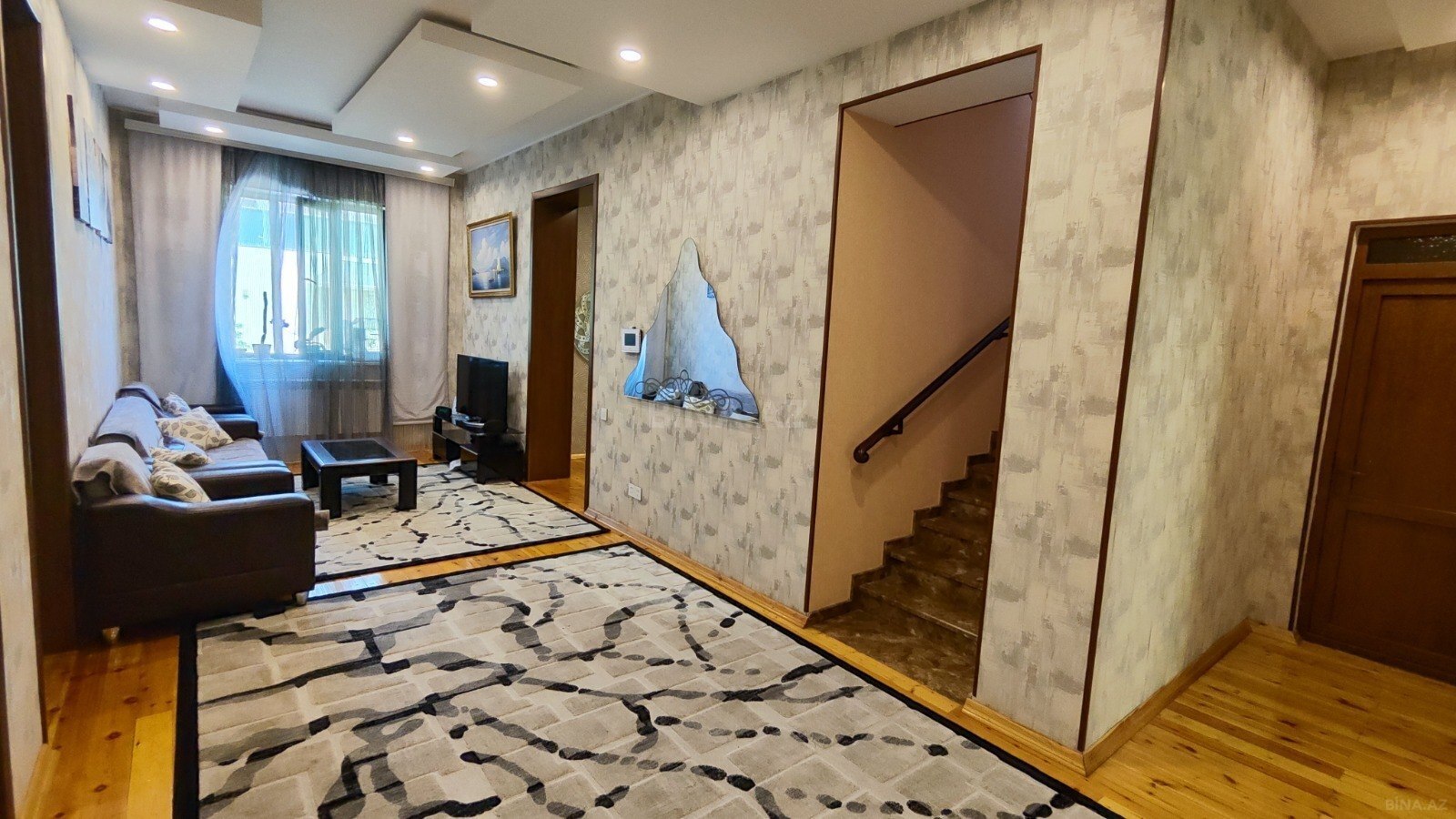 8 otaqlı Həyət evi/Bağ evi, Şüvəlan q., Bakı
