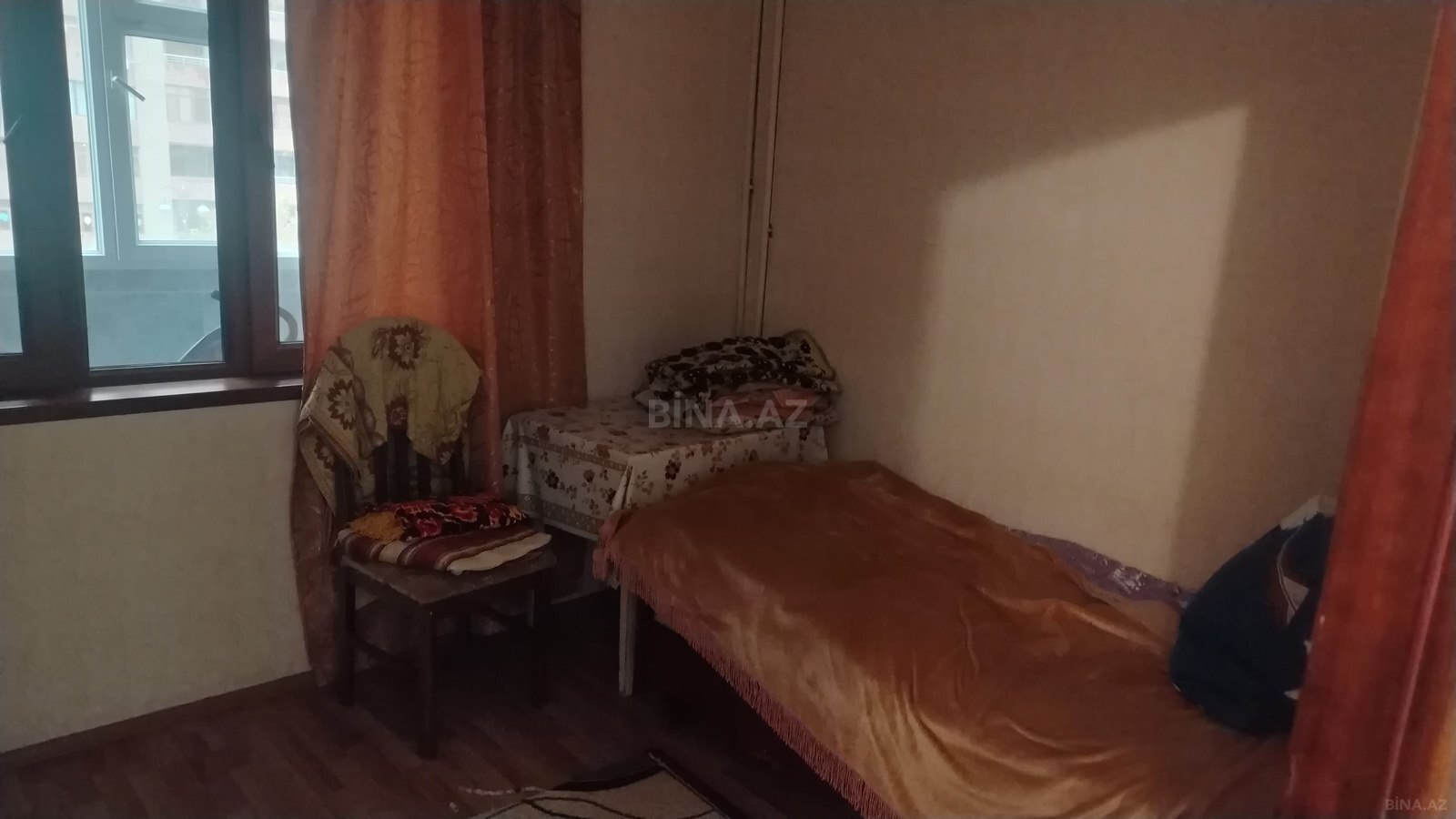 3 otaqlı Köhnə tikili, Şah İsmayıl Xətai m., Bakı