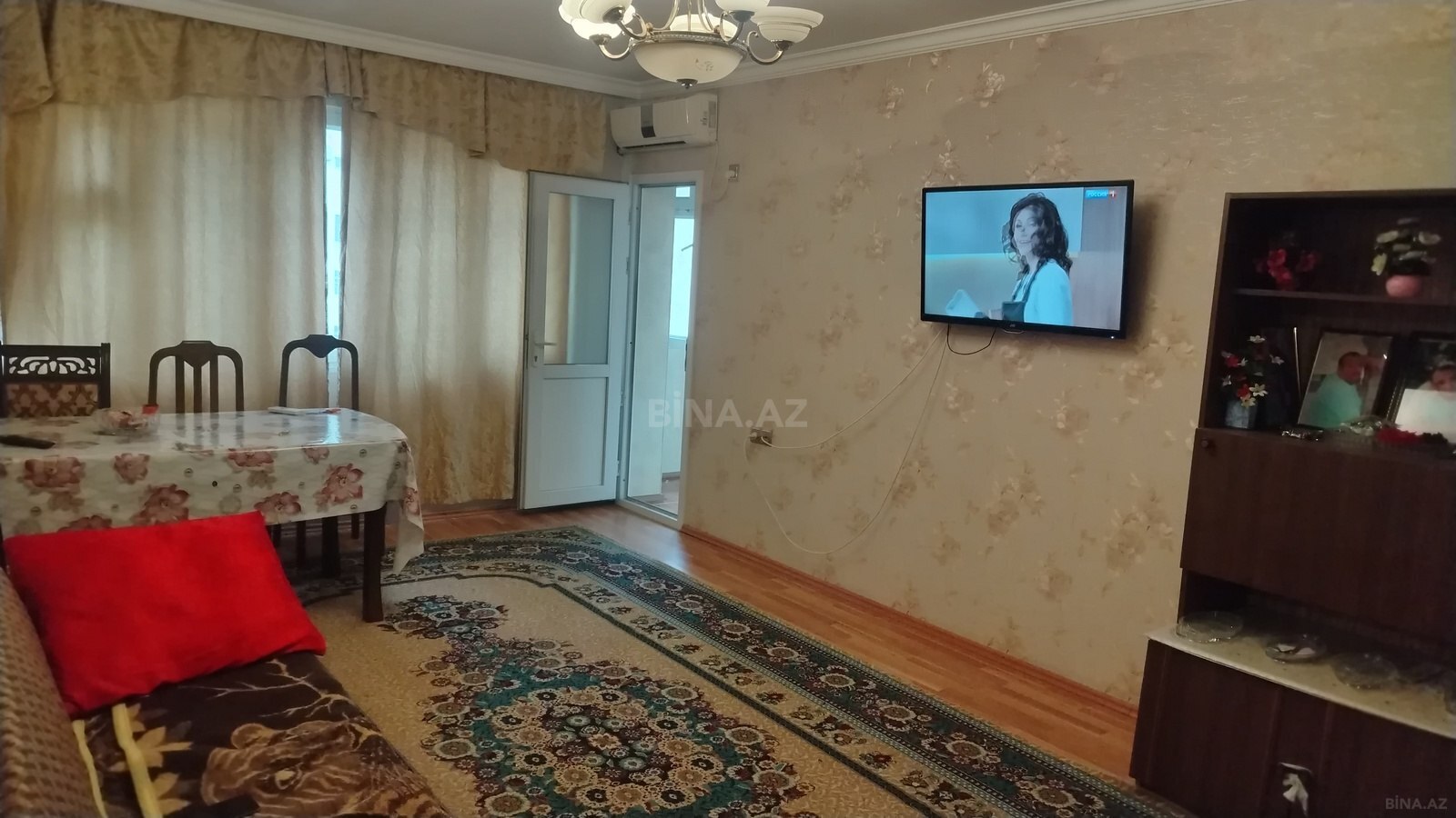 3 otaqlı Köhnə tikili, Şah İsmayıl Xətai m., Bakı