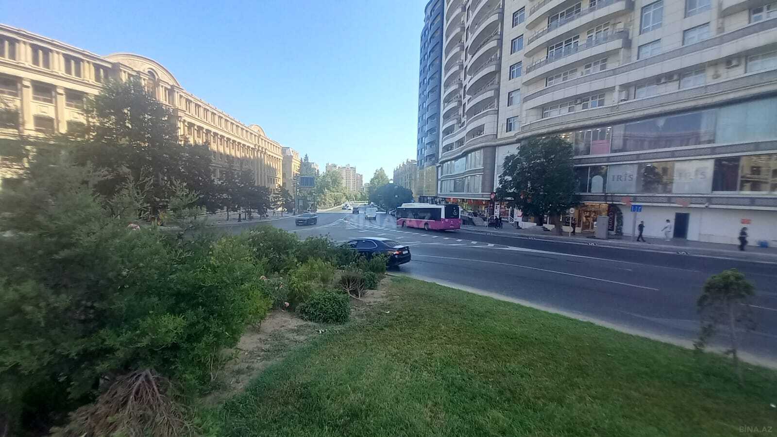 3 otaqlı Yeni tikili, Nizami m., Bakı