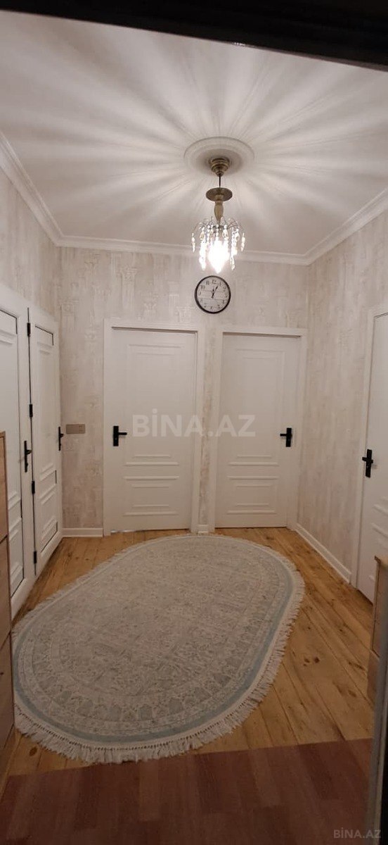 2 otaqlı Köhnə tikili, 8-ci mikrorayon q., Bakı