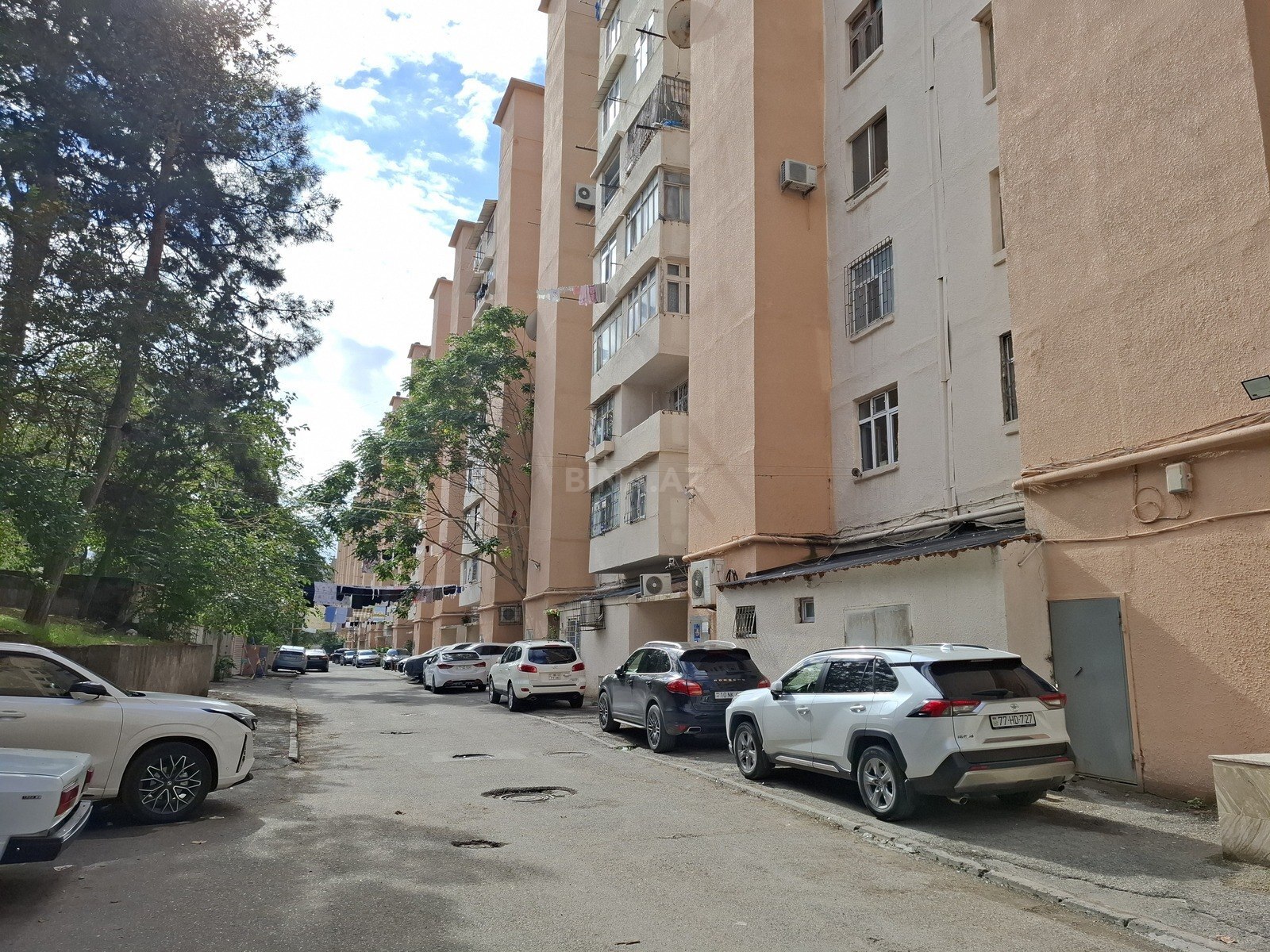 3 otaqlı Köhnə tikili, Neftçilər m., Bakı