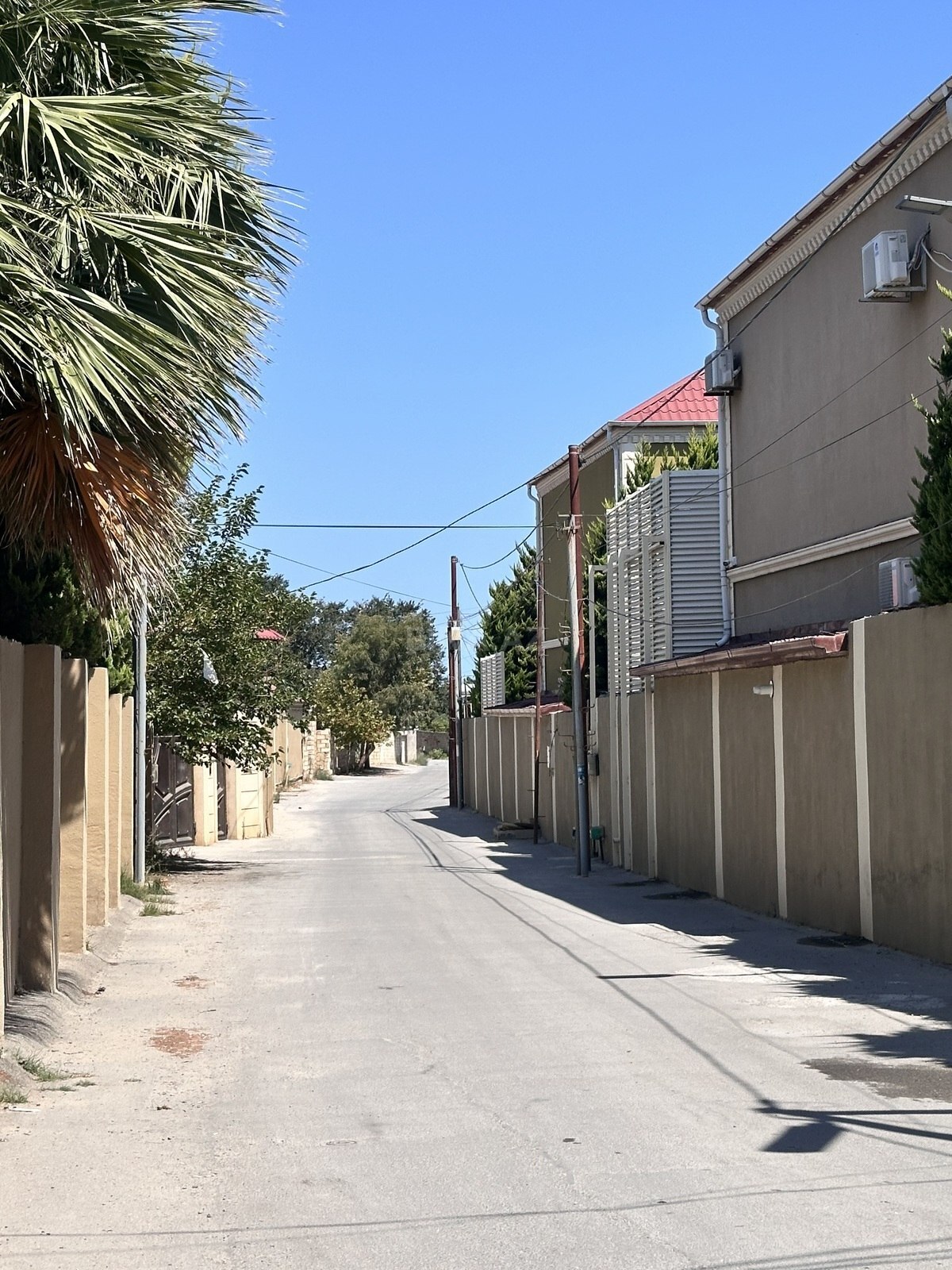 Torpaq Görədil q., Bakı