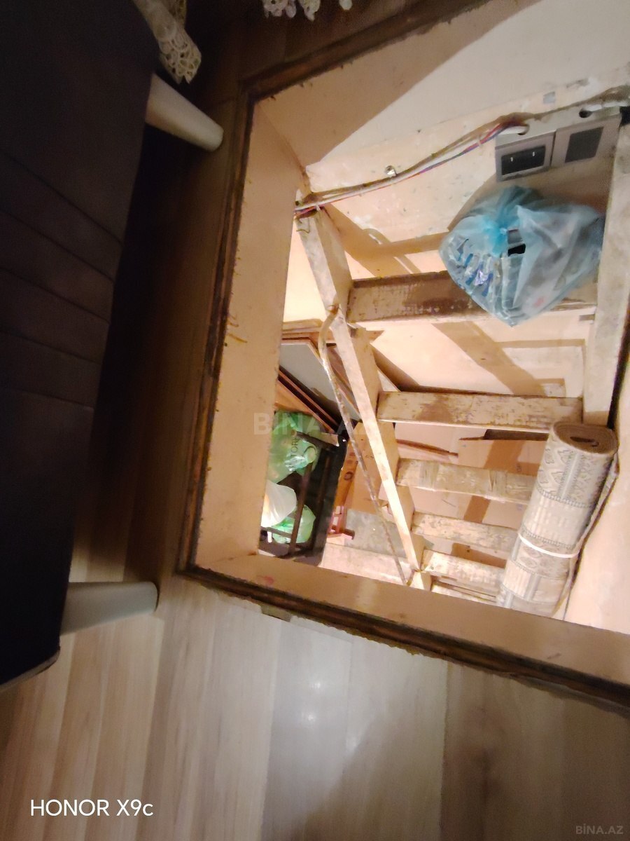 2 otaqlı Köhnə tikili, Memar Əcəmi m., Bakı