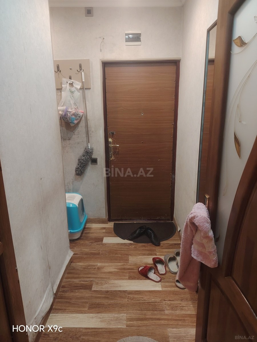 2 otaqlı Köhnə tikili, Memar Əcəmi m., Bakı