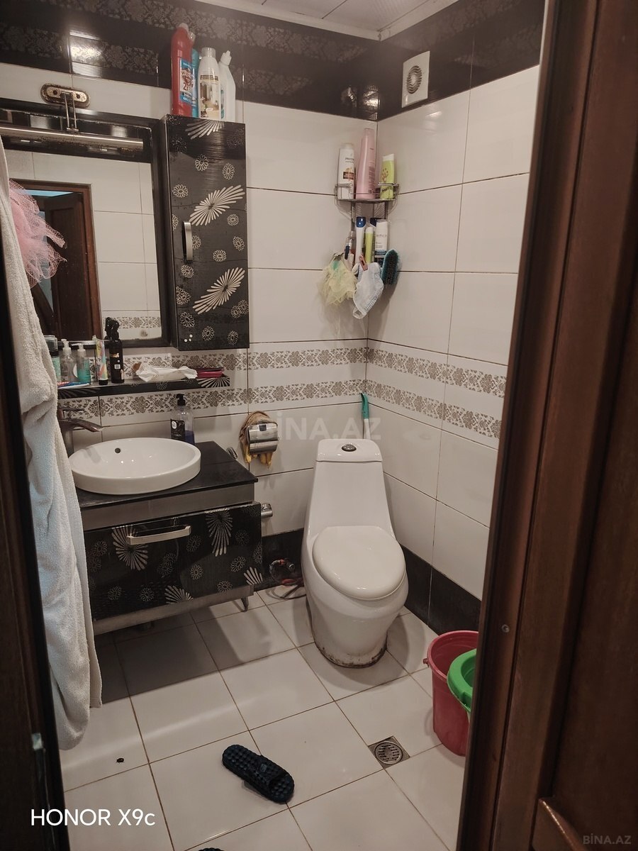 2 otaqlı Köhnə tikili, Memar Əcəmi m., Bakı