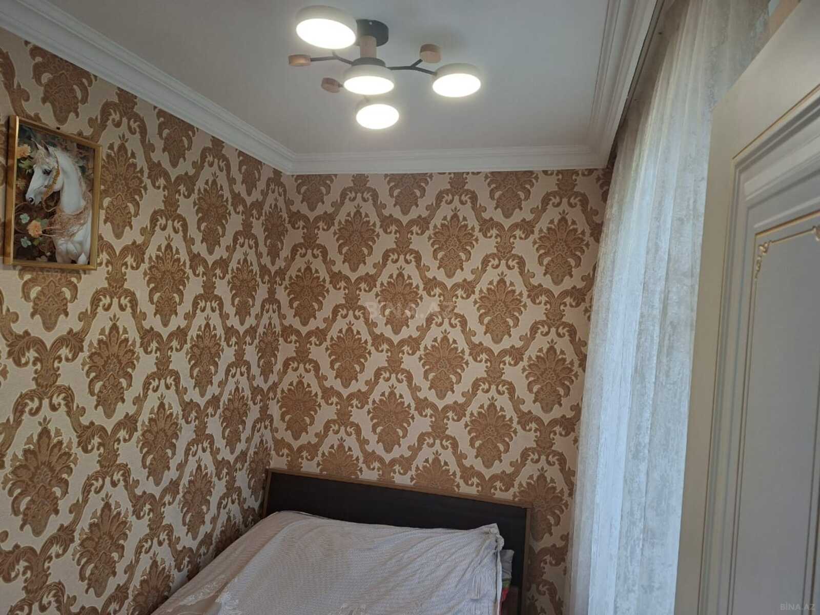 2 otaqlı Köhnə tikili, Elmlər Akademiyası m., Bakı