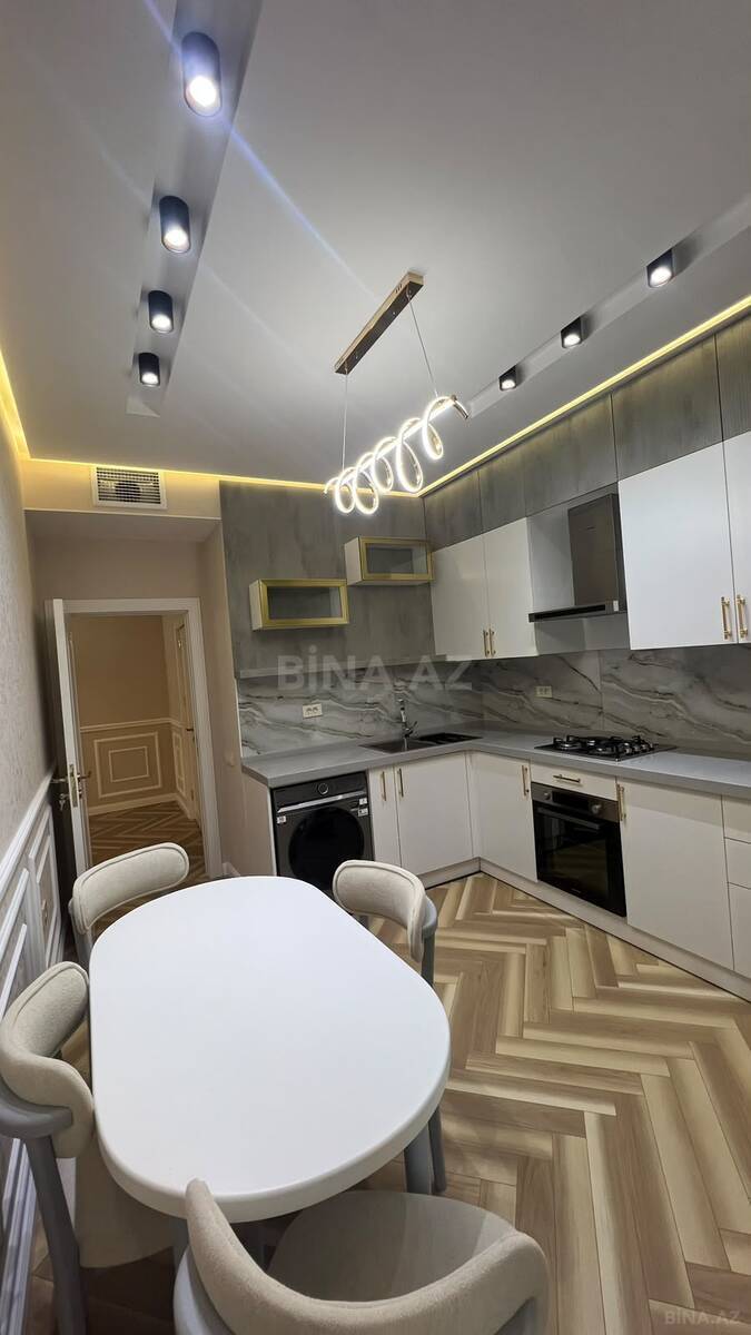 3 otaqlı Yeni tikili, 8 Noyabr m., Bakı