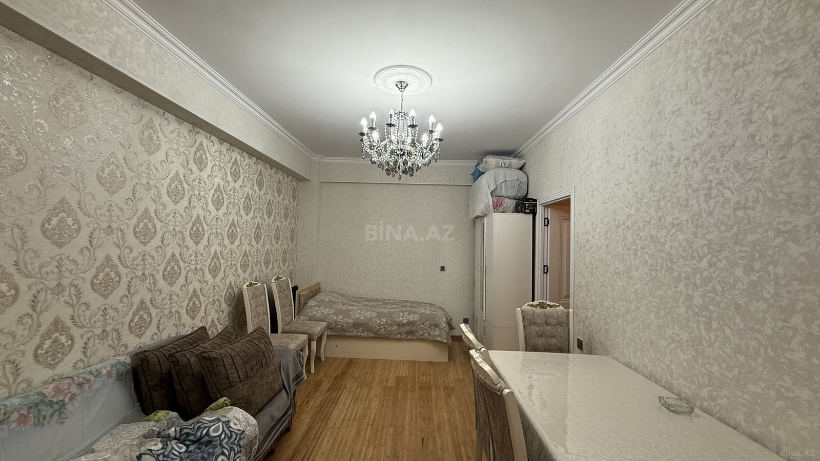 2 otaqlı Yeni tikili, Xırdalan