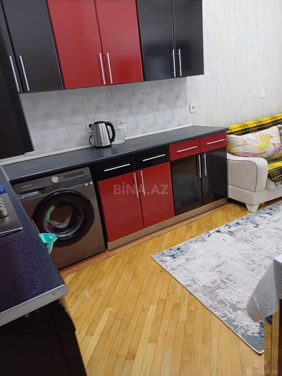 3 otaqlı Yeni tikili, Neftçilər m., Bakı