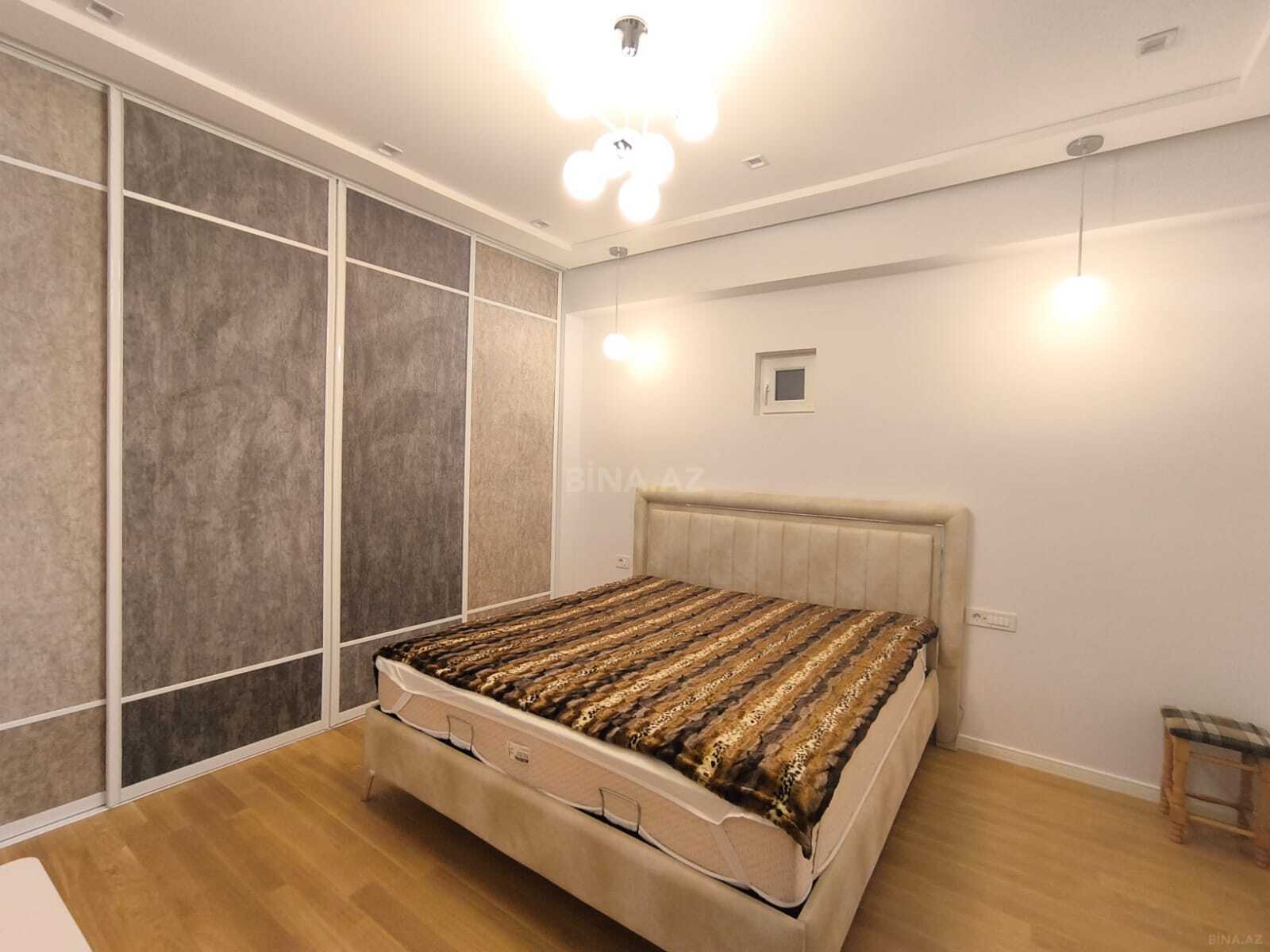4 otaqlı Yeni tikili, Şah İsmayıl Xətai m., Bakı