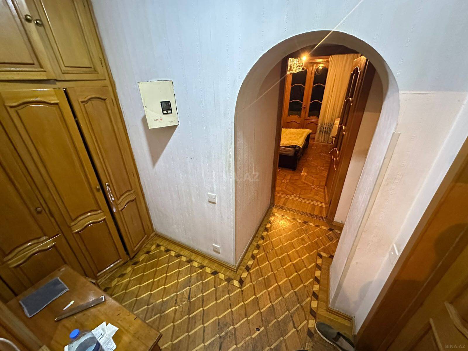 2 otaqlı Köhnə tikili, İçəri Şəhər m., Bakı