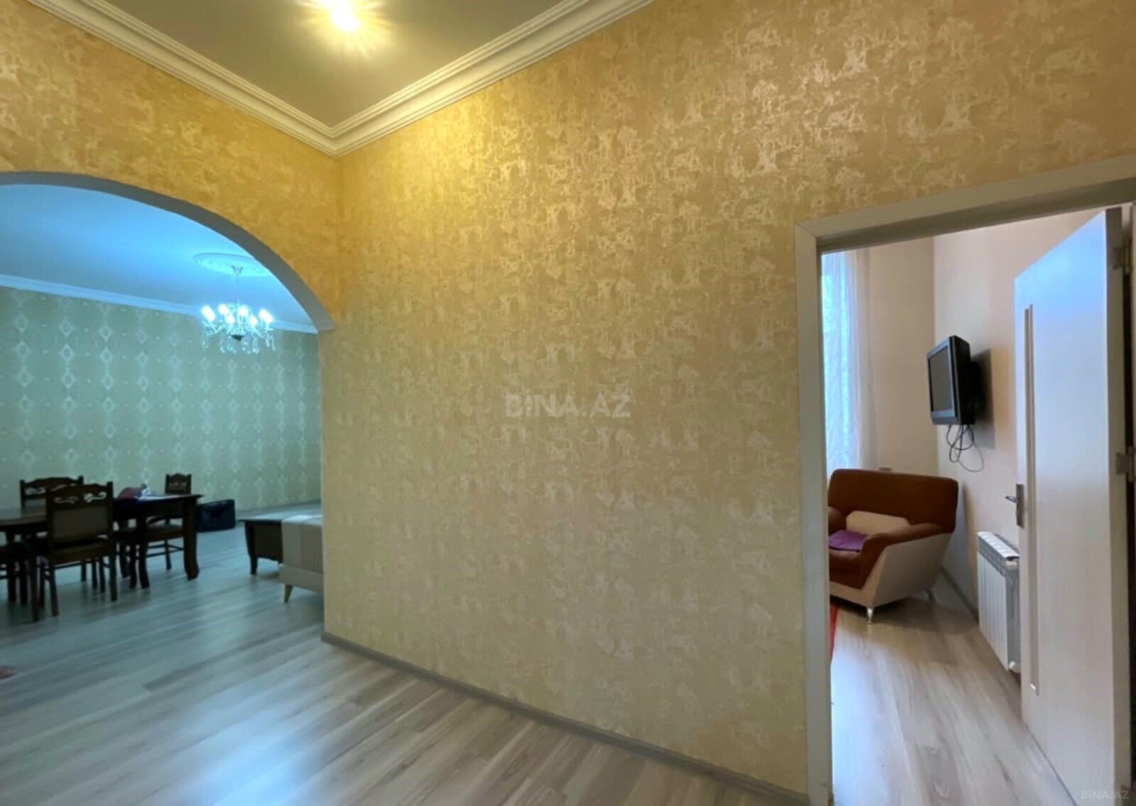 5 otaqlı Köhnə tikili, 28 May m., Bakı