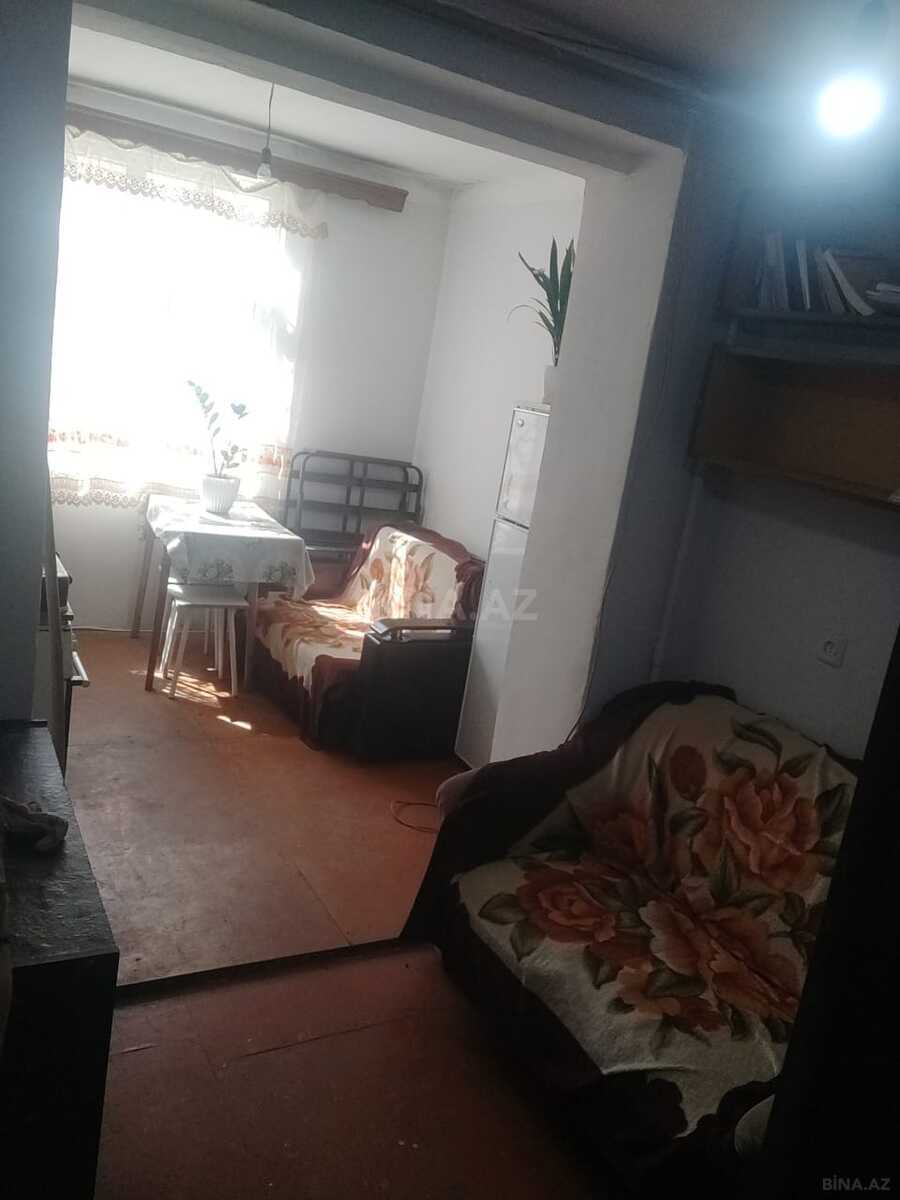 2 otaqlı Köhnə tikili, Elmlər Akademiyası m., Bakı
