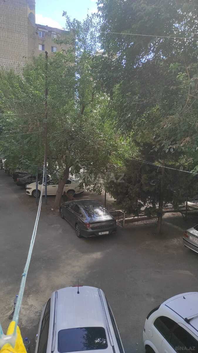 2 otaqlı Köhnə tikili, Elmlər Akademiyası m., Bakı