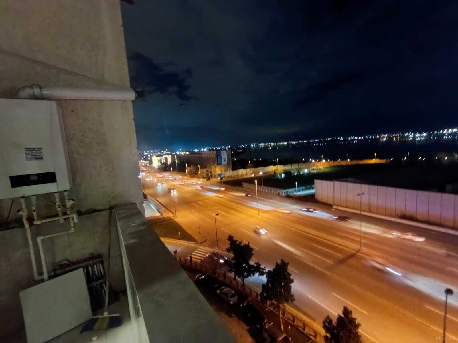 3 otaqlı Yeni tikili, Koroğlu m., Bakı