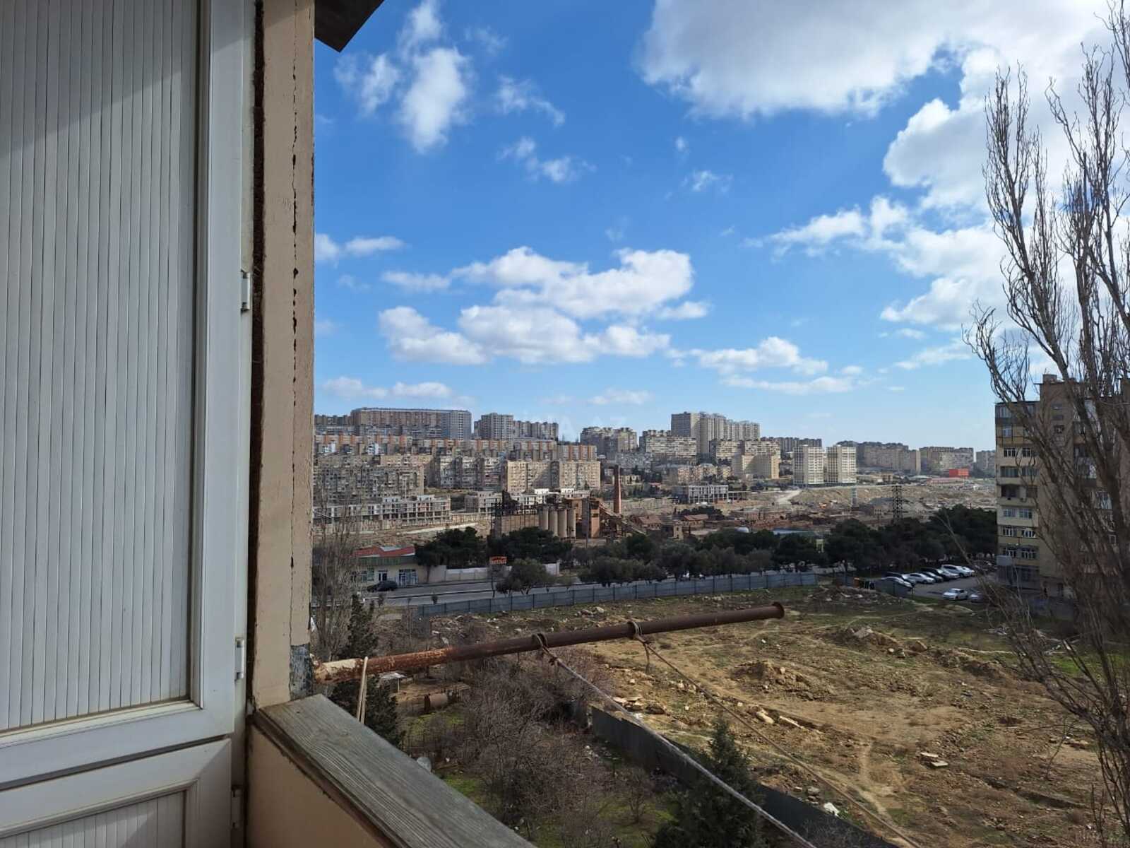 4 otaqlı Köhnə tikili, Əhmədli m., Bakı