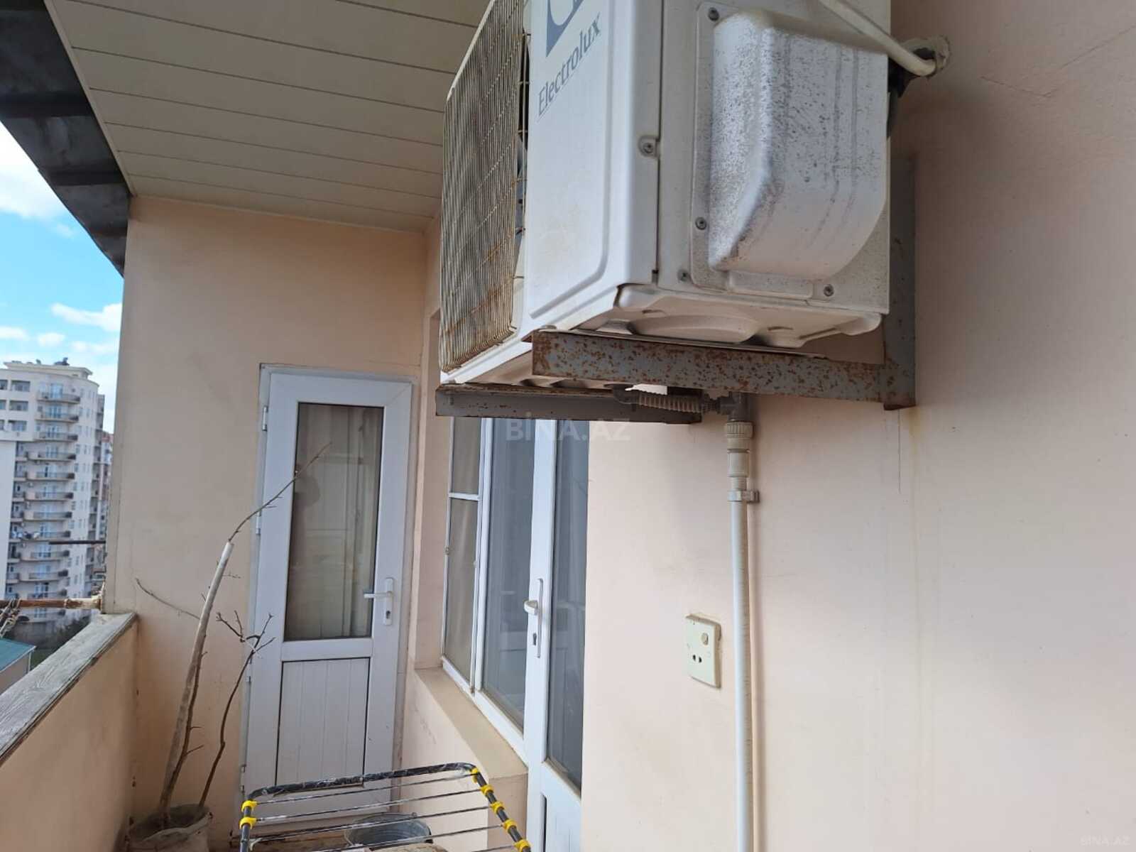 4 otaqlı Köhnə tikili, Əhmədli m., Bakı