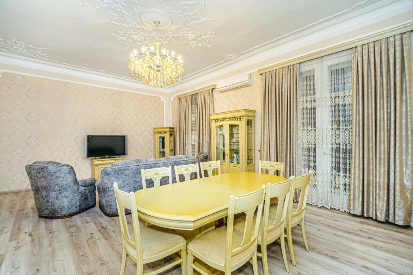 3 otaqlı Köhnə tikili, Sahil m., Bakı
