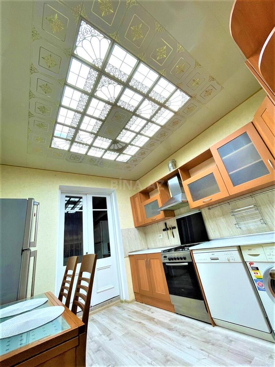 3 otaqlı Köhnə tikili, Sahil m., Bakı