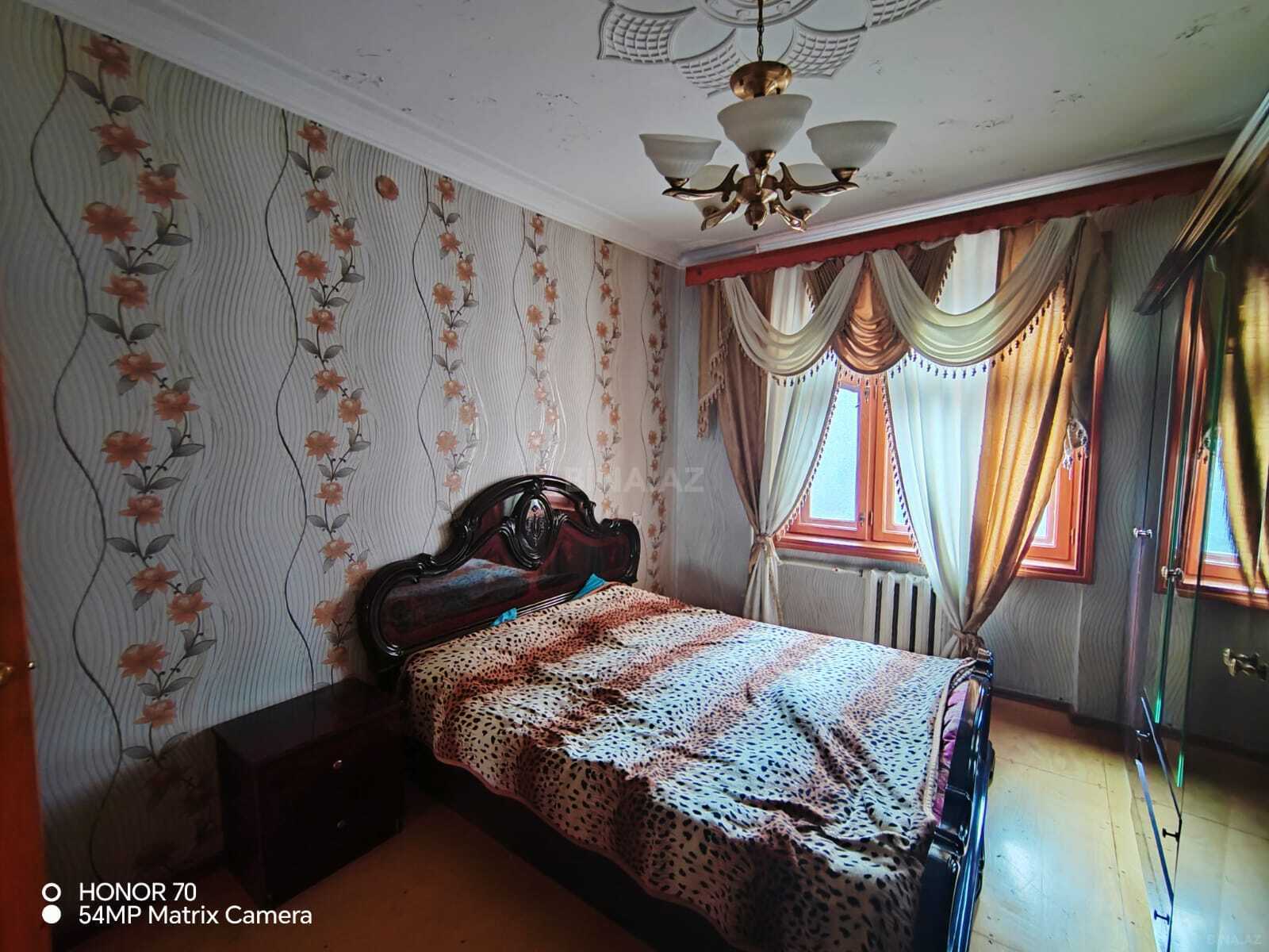 3 otaqlı Köhnə tikili, Həzi Aslanov m., Bakı
