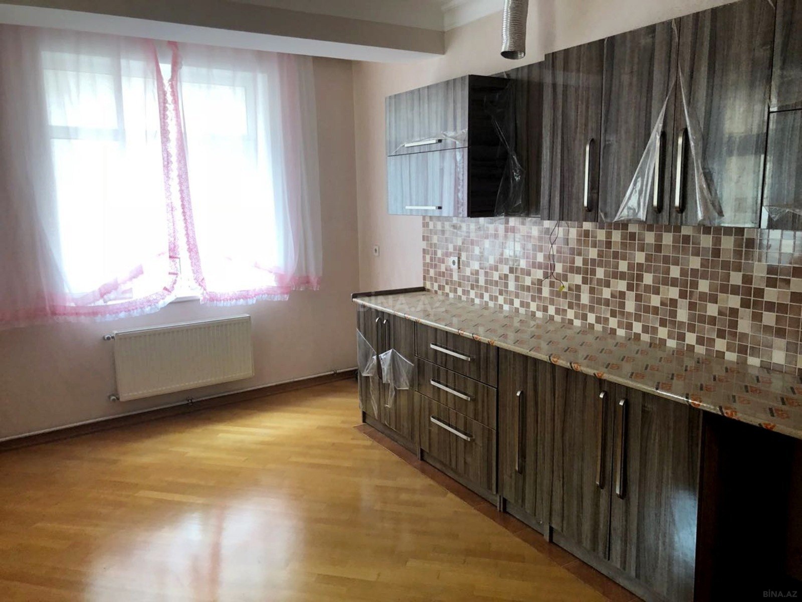 3 otaqlı Yeni tikili, Elmlər Akademiyası m., Bakı