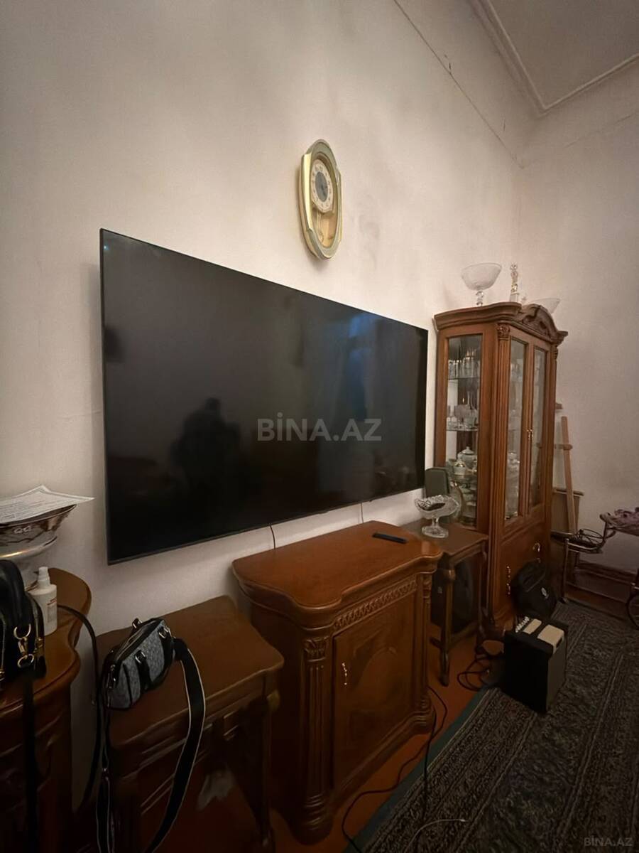 5 otaqlı Köhnə tikili, Şah İsmayıl Xətai m., Bakı