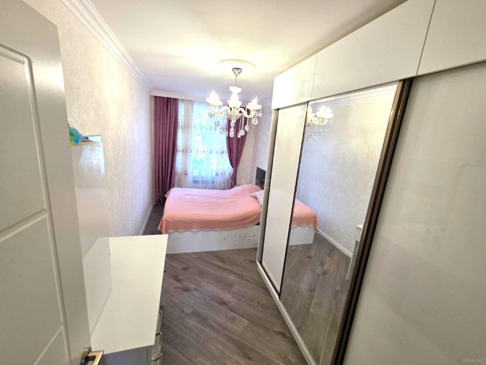 3 otaqlı Köhnə tikili, Neftçilər m., Bakı