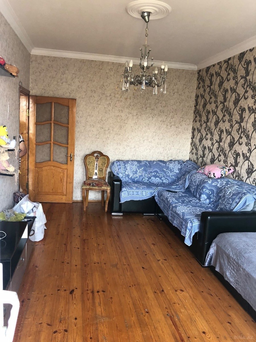 2 otaqlı Köhnə tikili, Əhmədli m., Bakı