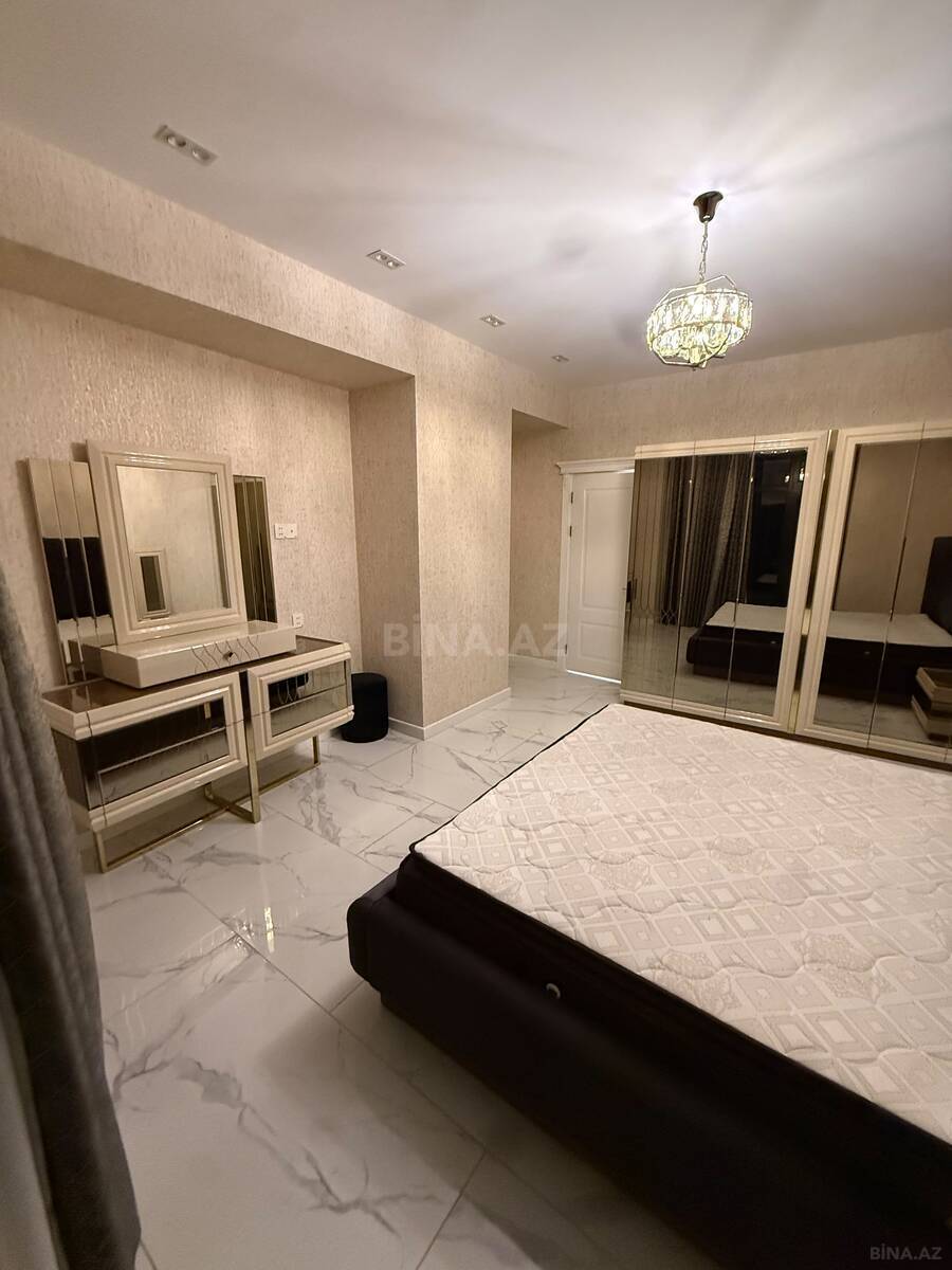 3 otaqlı Yeni tikili, 8 Noyabr m., Bakı