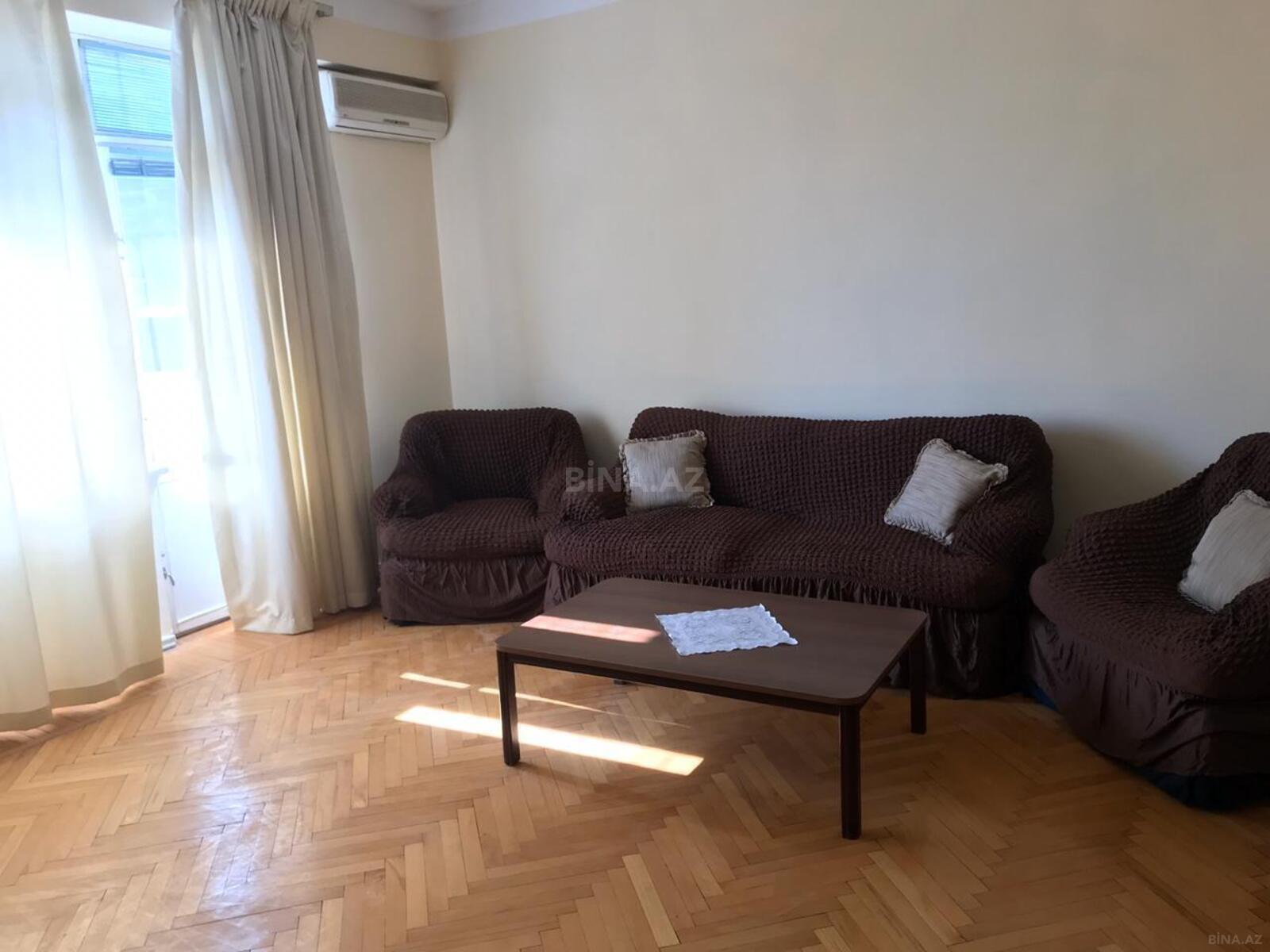 3 otaqlı Köhnə tikili, İçəri Şəhər m., Bakı