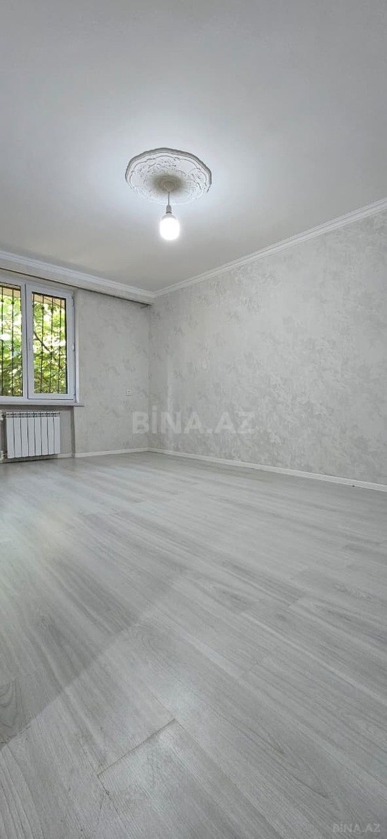 2 otaqlı Köhnə tikili, Neftçilər m., Bakı