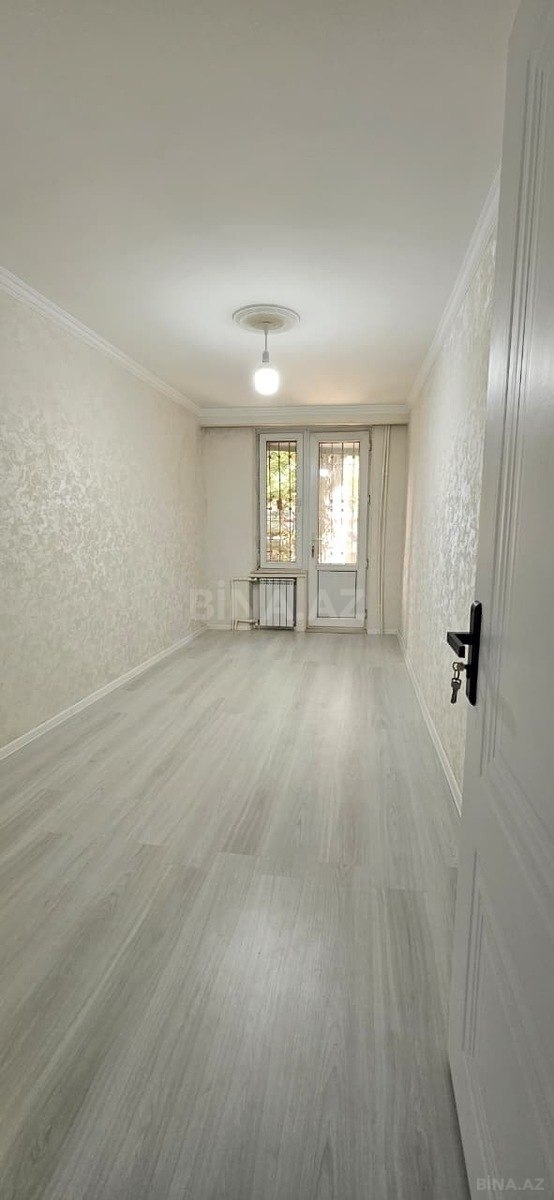 2 otaqlı Köhnə tikili, Neftçilər m., Bakı